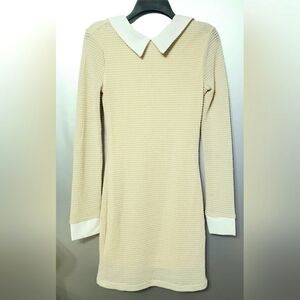 WOMANS/JUNIORS NIAY BRAND LONG SLEEVE FORM FITTING DRESS.SZ S4.WHITE COLLAR/CUFF